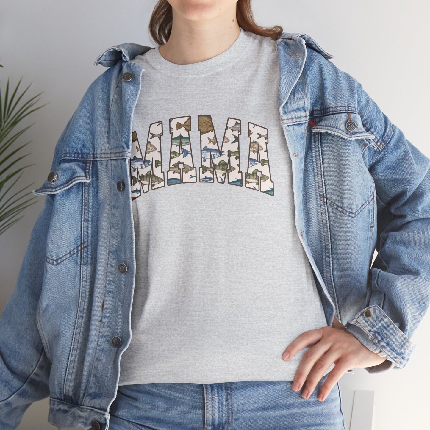 MAMA Fishing Design - Perfect for Everyday Wear & Gifts - Casual Unisex Heavy Cotton Tee with Camo